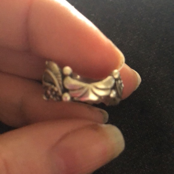 Navajo Squash Blossom Les Baker Sterling Silver Ring- 624 $80 or $70 w/offer - Picture 4 of 5